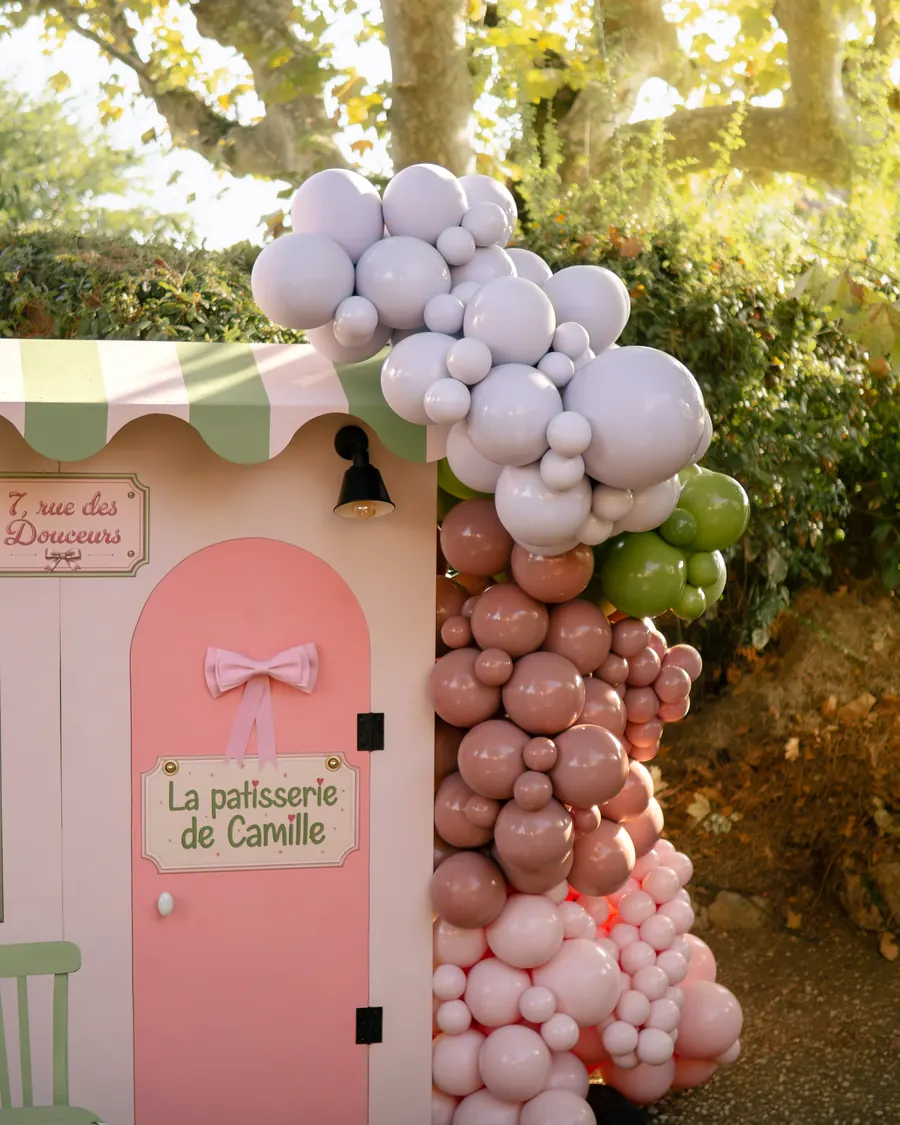 Décor d'anniversaire « La pâtisserie de Camille »